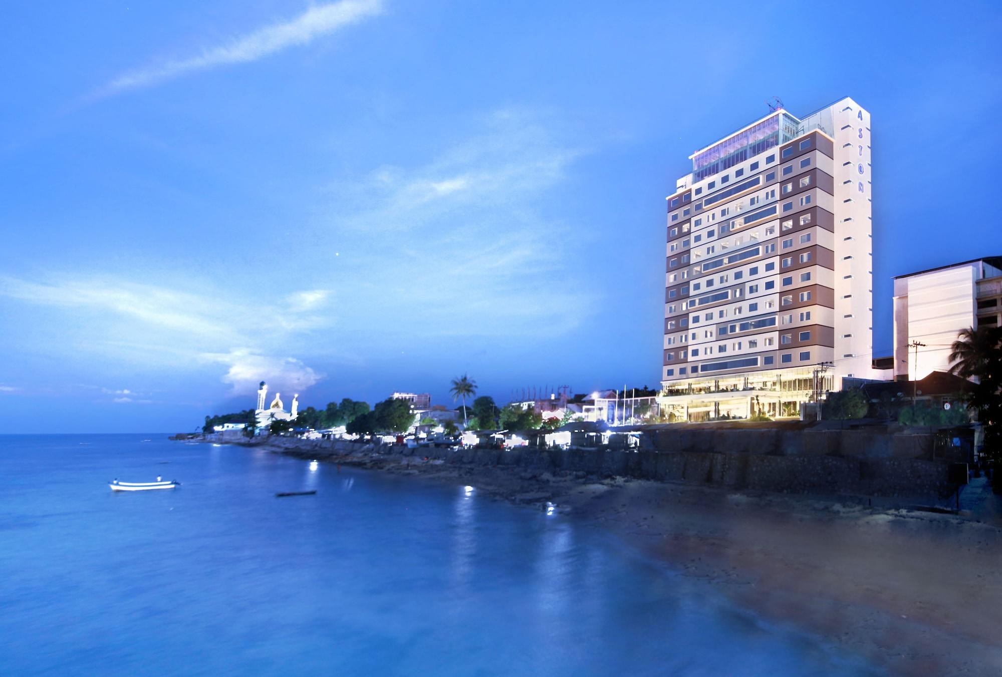 Aston Kupang Hotel & Convention Center Exterior foto