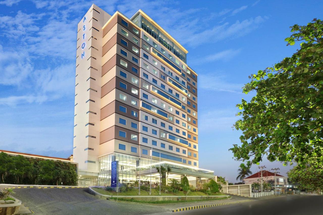 Aston Kupang Hotel & Convention Center Exterior foto